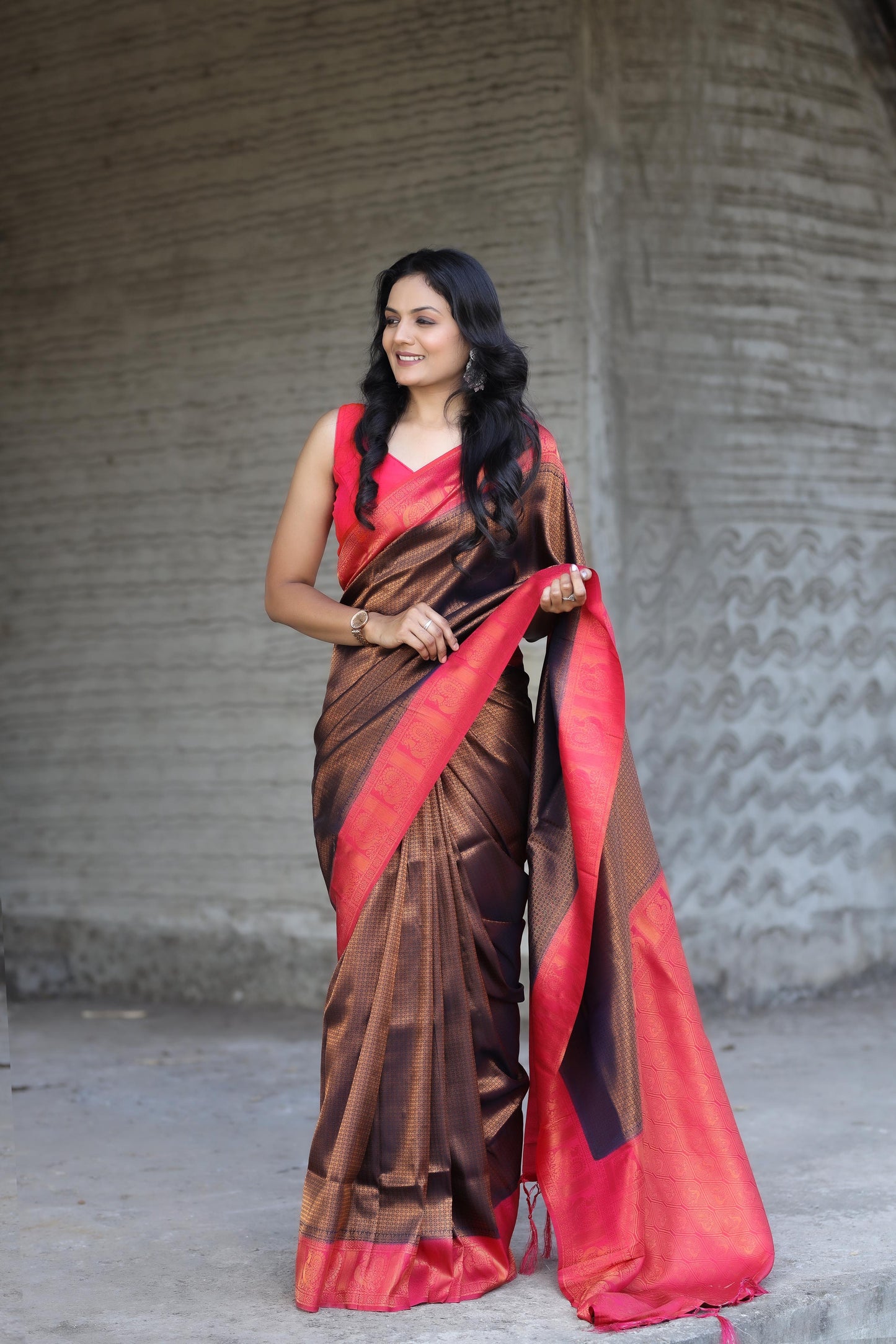 Beautiful Soft Silk Saree With Woven Fabric Blouse