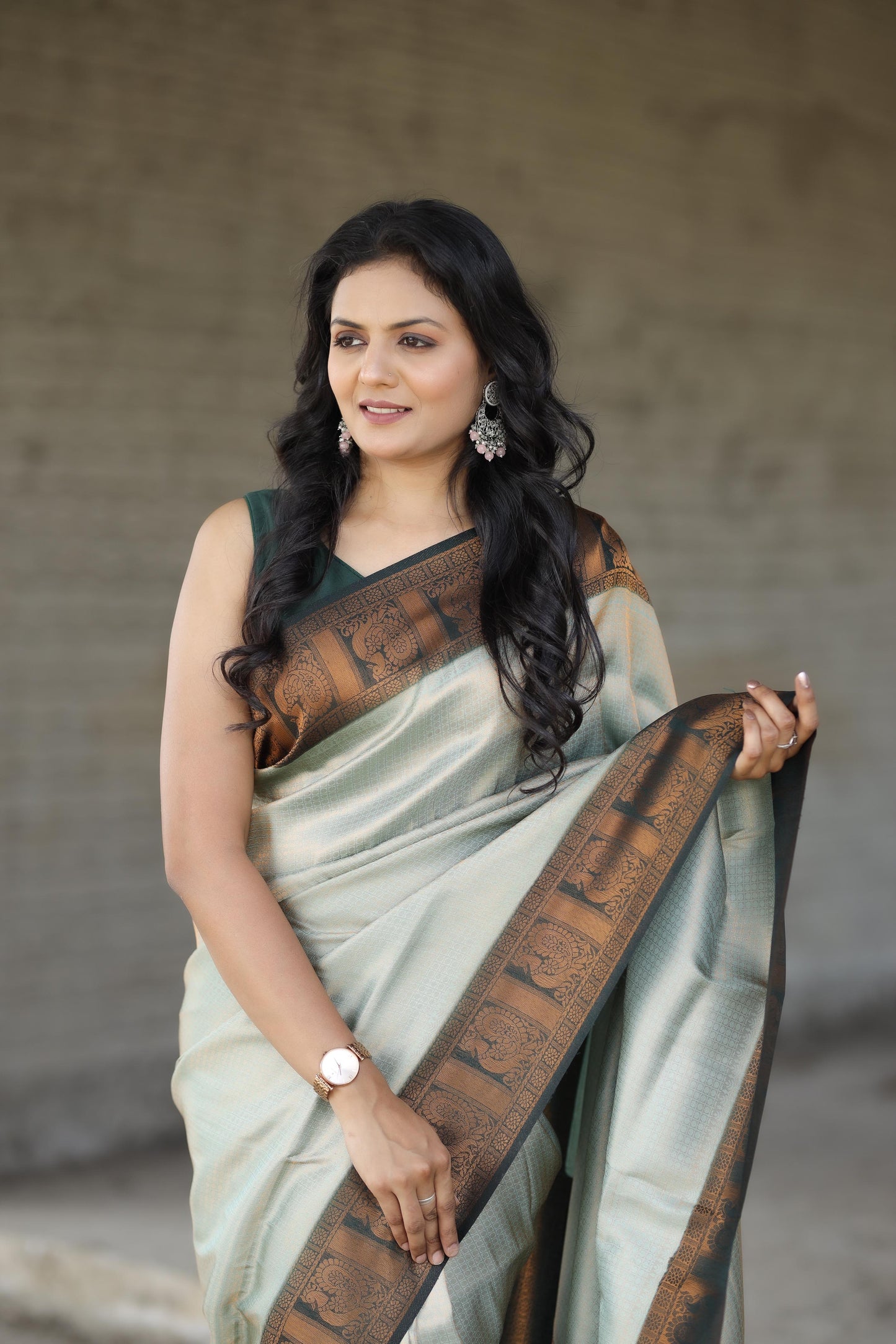 Beautiful Soft Silk Saree With Woven Fabric Blouse