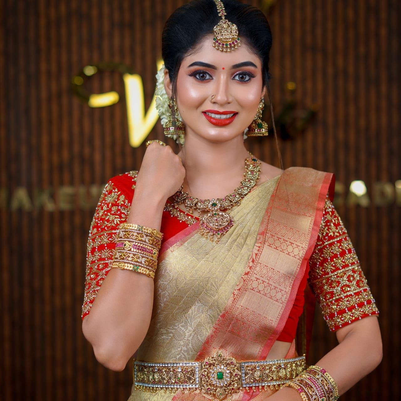 Bollywood Party Wear New Arrival Soft Silk Banarasi Silk Saree Blouse