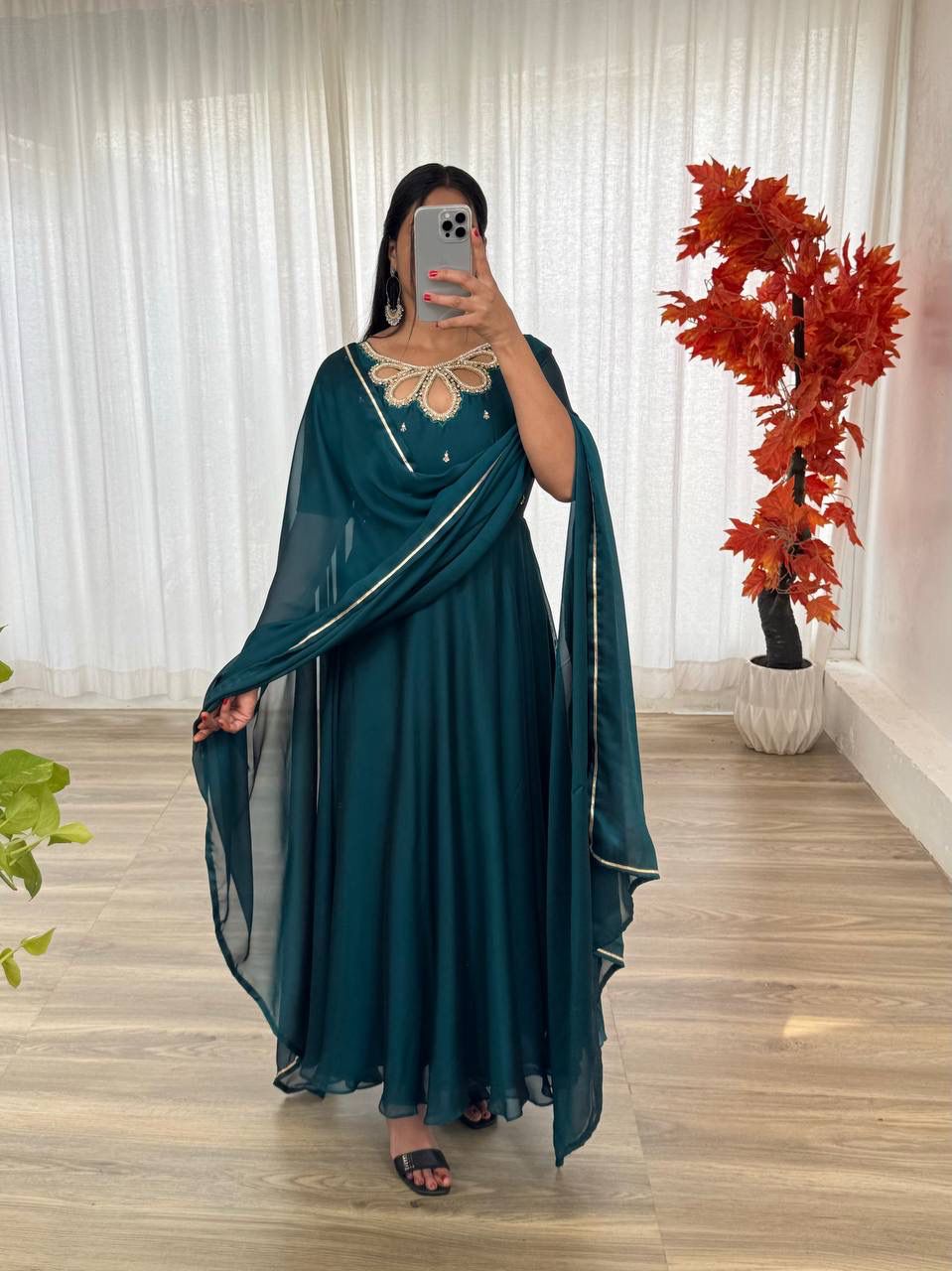 Shop Primary Image Shop Primary Image